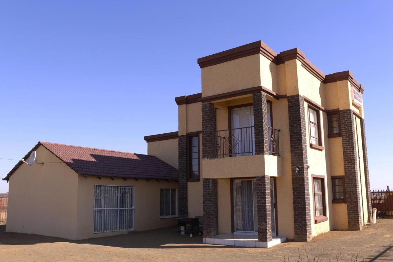 Baobab Tree Guest House Bloemfontein Ngoại thất bức ảnh