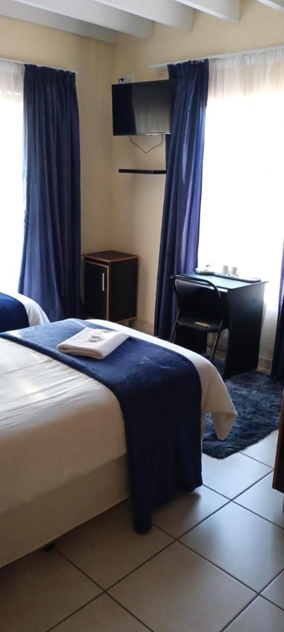 Baobab Tree Guest House Bloemfontein Ngoại thất bức ảnh